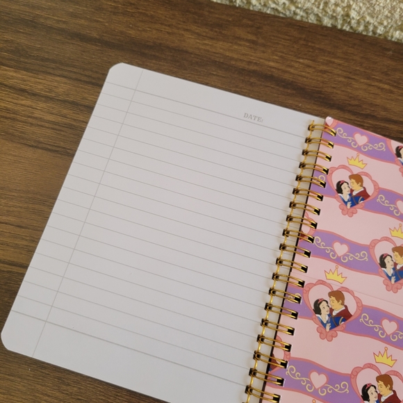 Disney | Office | Cakeworthy Snow White Retro Notebook Disney New ...